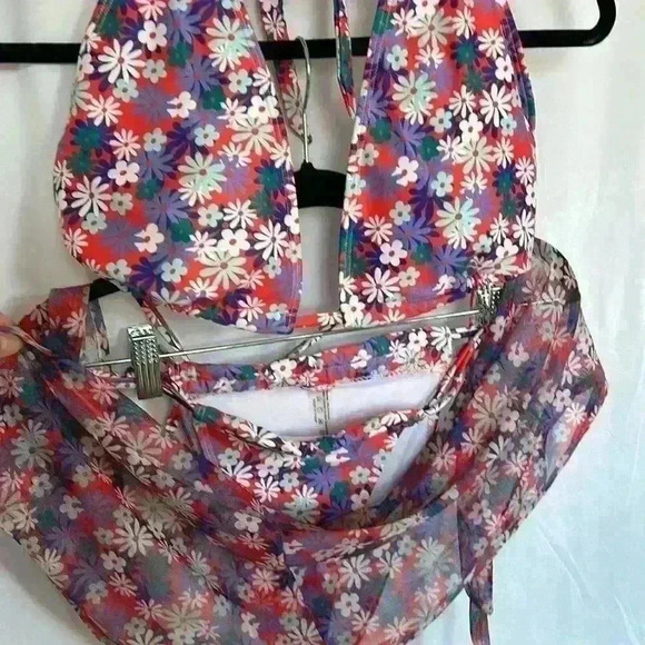 Floral swim suit  set 🌸💕🌼 - Picture 8 of 8